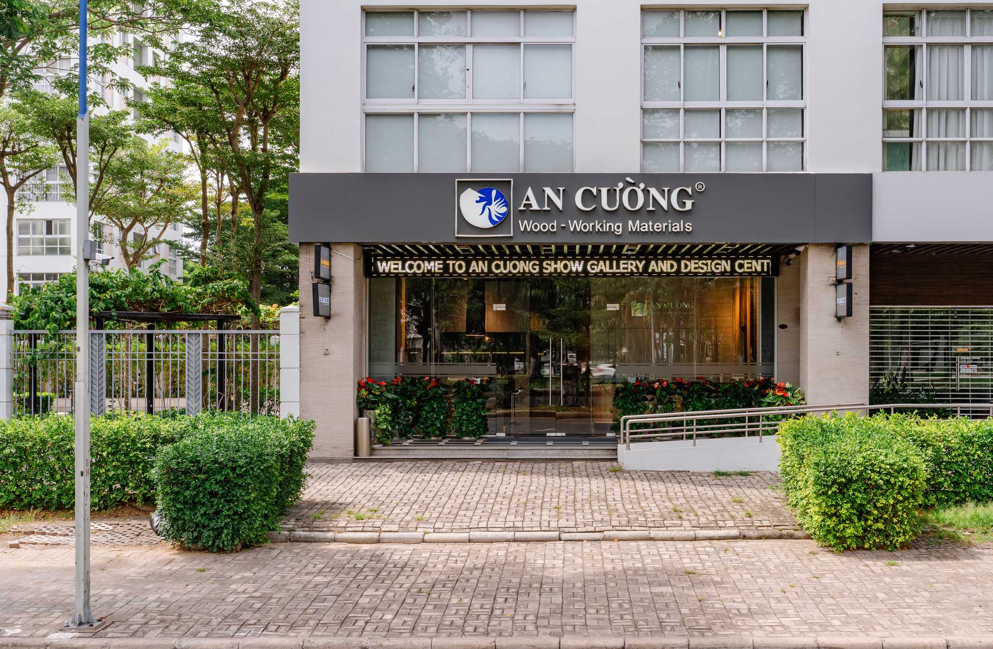 HCM AN CƯỜNG SHOW GALLERY AND DESIGN CENTER (PHƯỜNG TÂN HƯNG)