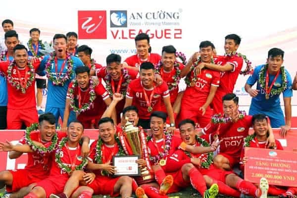 AN CUONG WOOD-WORKING CONGRATULATED ON THE SUCCESS OF NATIONAL FOOTBALL FIRST DIVISION LEAGUE 2018