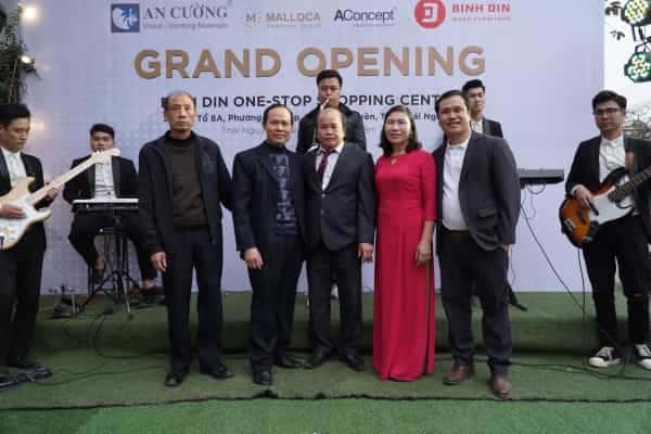 KHAI TRƯƠNG RỘN RÀNG MỪNG XUÂN MỚI – THÁI NGUYÊN ONE-STOP SHOPPING CENTER