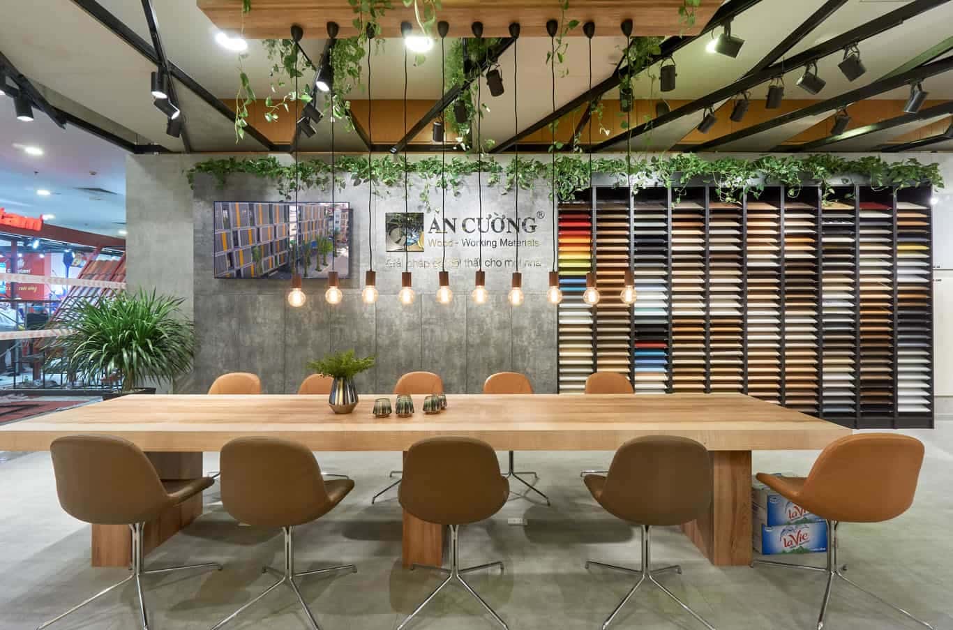 AN CƯỜNG GIỚI THIỆU HÀNG LOẠT GIẢI PHÁP MỚI VỀ GỖ CÔNG NGHIỆP TẠI VIETBUILD 2019