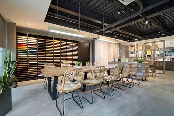 SPECIAL EVENTS OF SHOWROOM ONE-STOP CHAIN SHOPPING CENTER