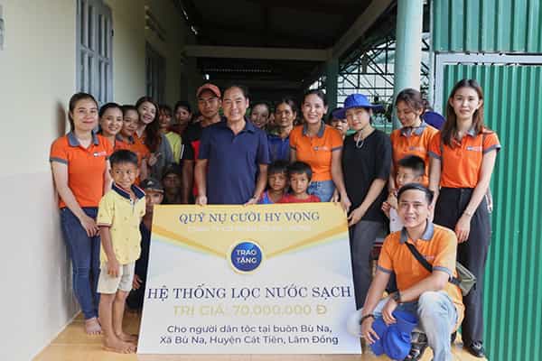 AN CUONG PRESENTS CLEAN WATER FILTER SYSTEM TO ETHNIC MINORITY COMMUNES, BU NA