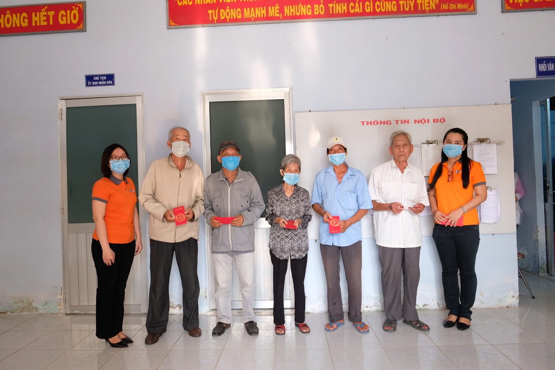  “CỦA ÍT LÒNG NHIỀU” MONG TẾT ẤM NO