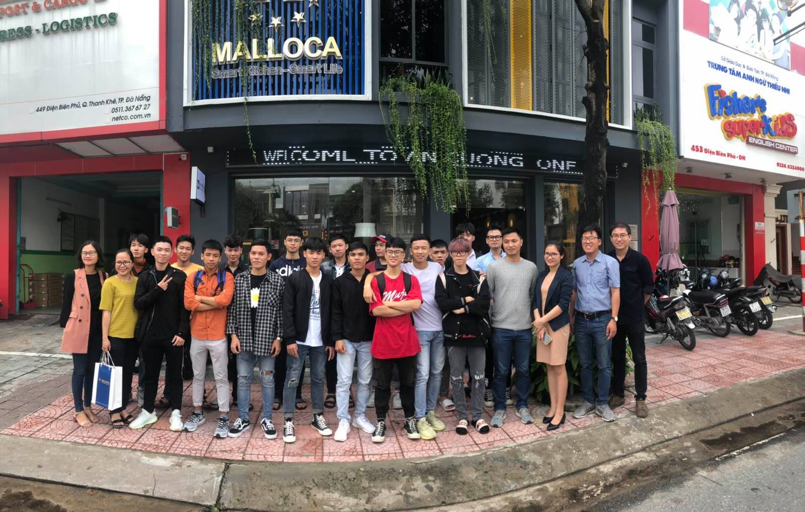 ĐÀ NẴNG ONE-STOP SHOPPING CENTER ĐÓN ĐOÀN 30 SINH VIÊN TRƯỜNG ĐẠI HỌC DUY TÂN 