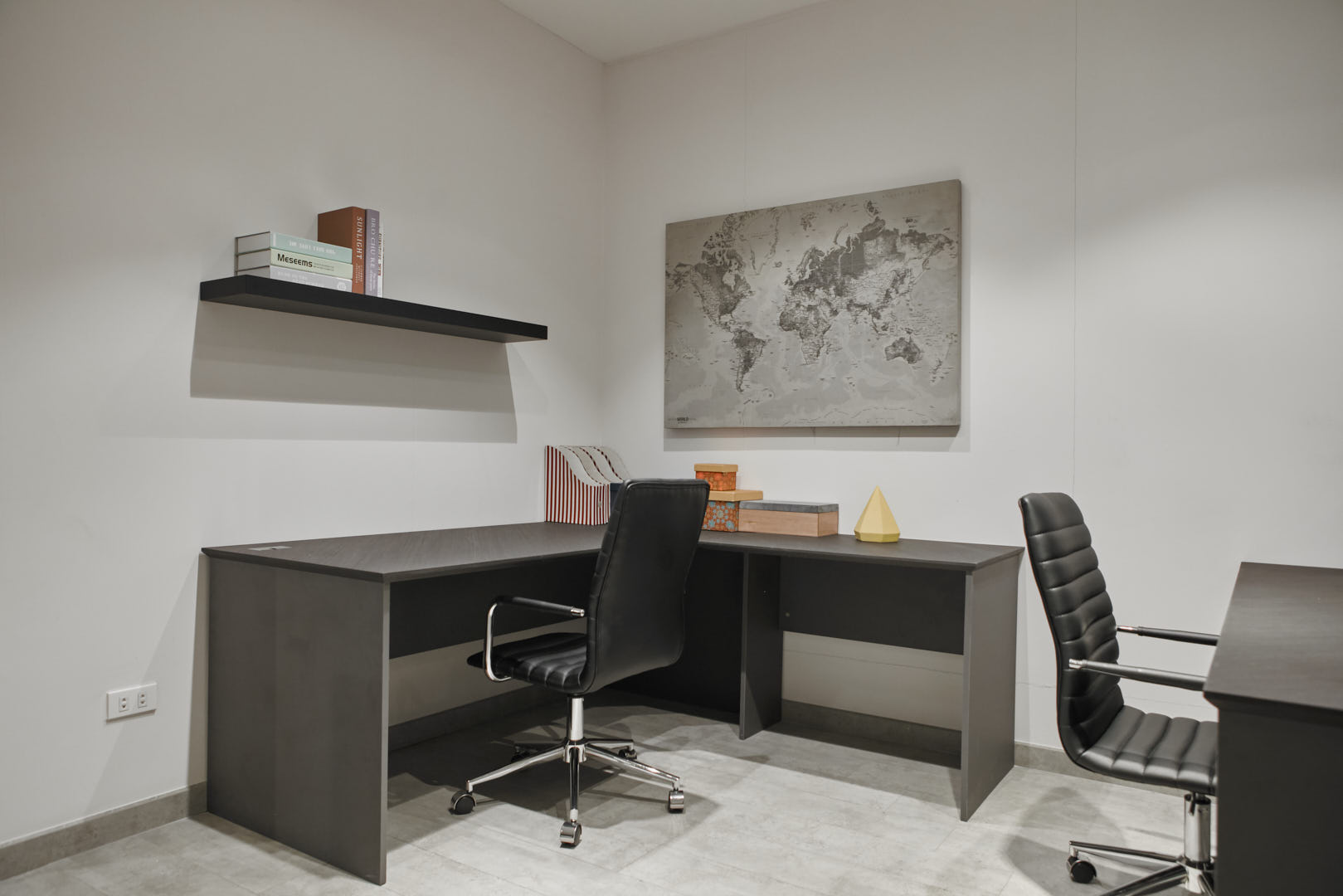 OFFICE FURNITURE & FURNITURE FOR SCHOOL