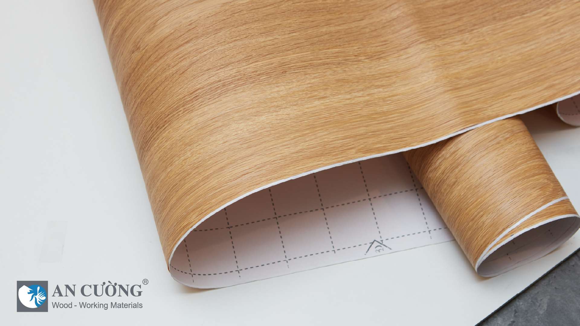 mua giấy dán tường uy tín tại an cường