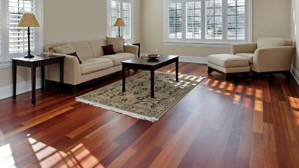 sàn gỗ tự nhiên màu đỏ đậm