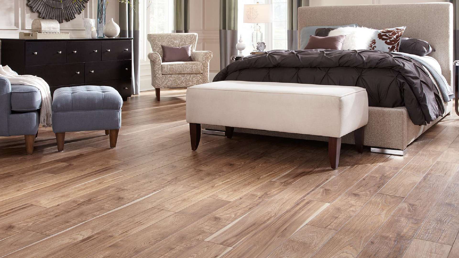 sàn gỗ công nghiệp vân óc chó trong phòng ngủ sang trọng