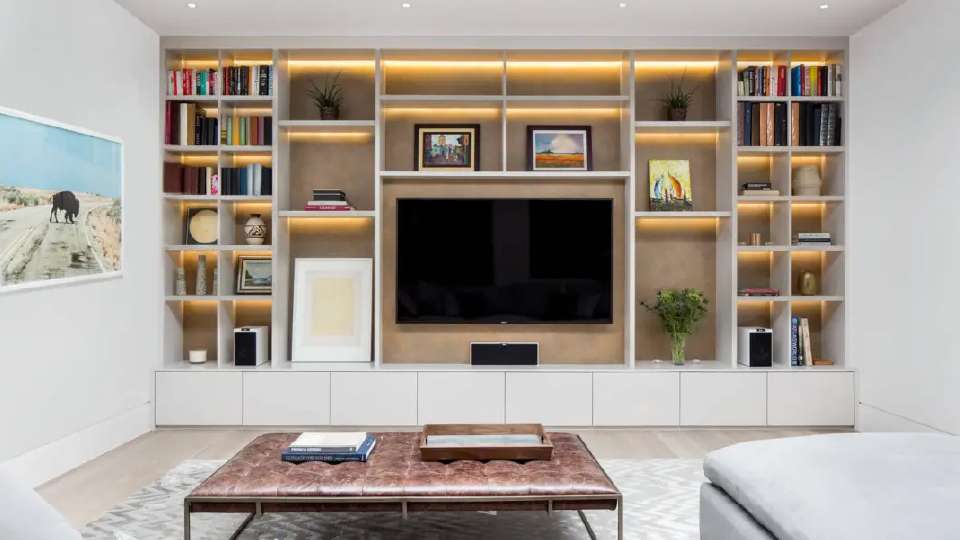 kệ sách phòng khách bằng gỗ