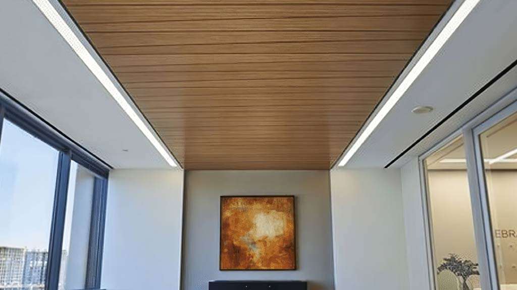 tấm ốp trần nhựa PVC