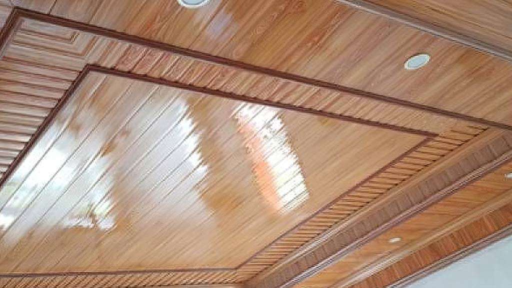 tấm tôn ốp trần