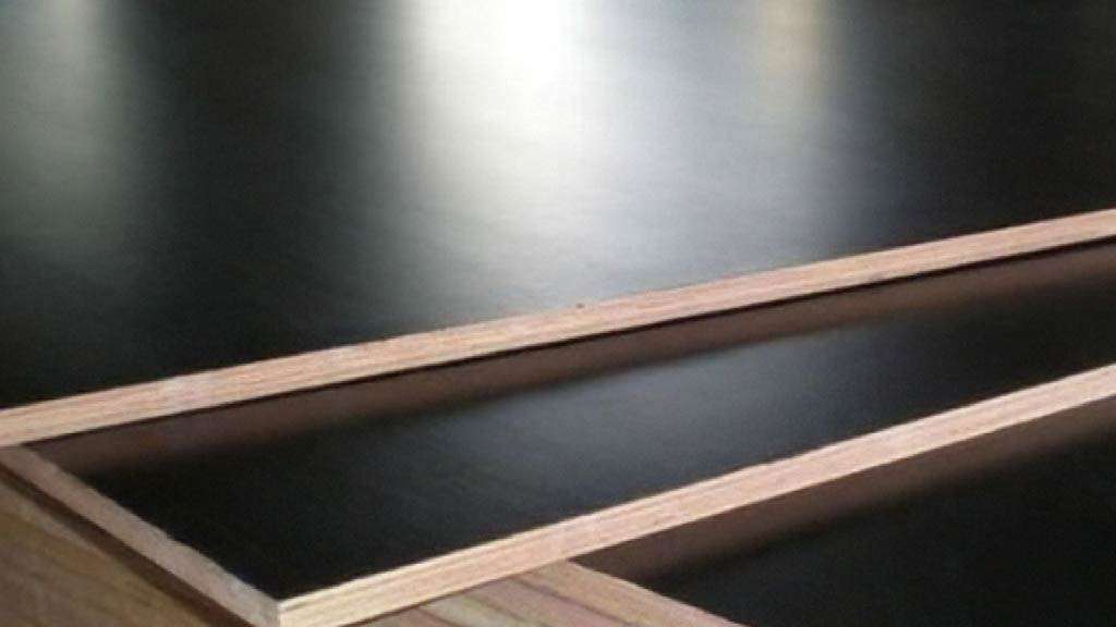 tấm gỗ công nghiệp phủ film ngoài trời