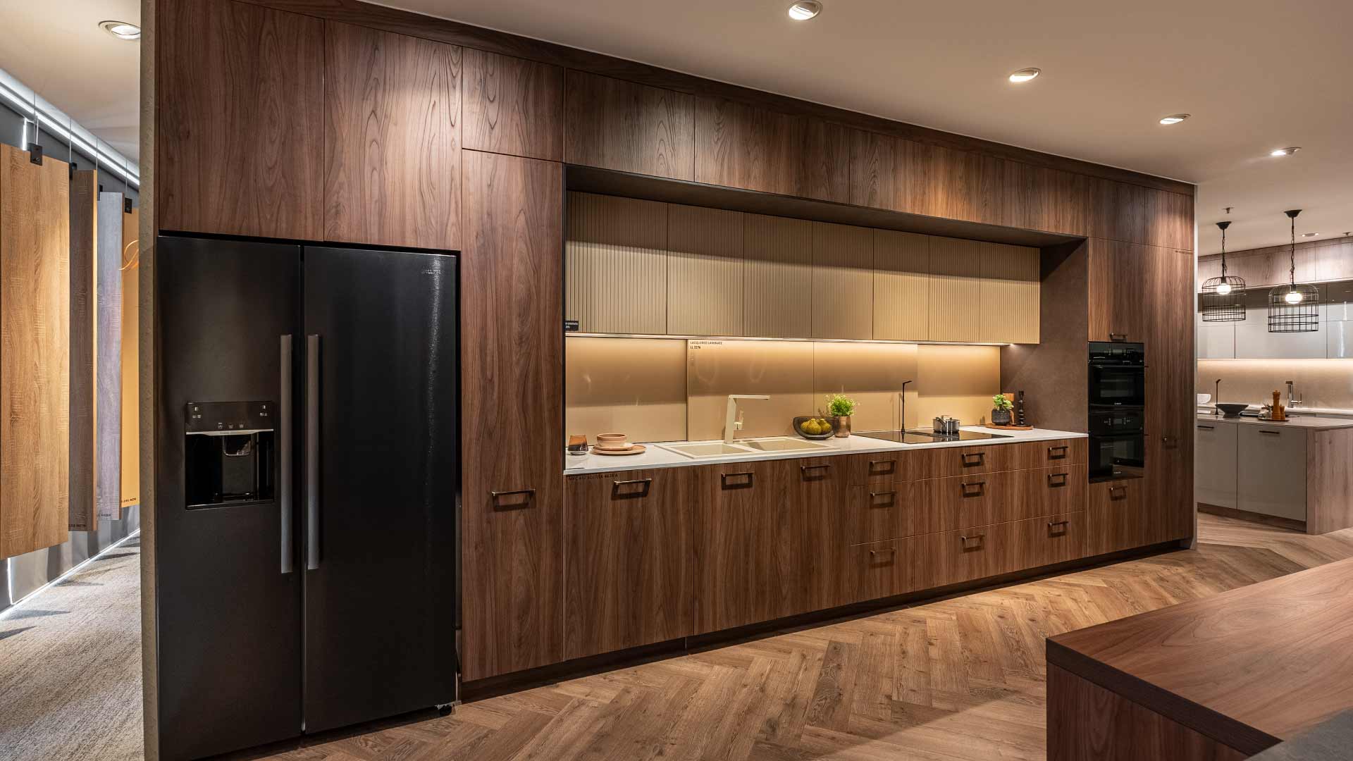 tủ bếp laminate chữ i