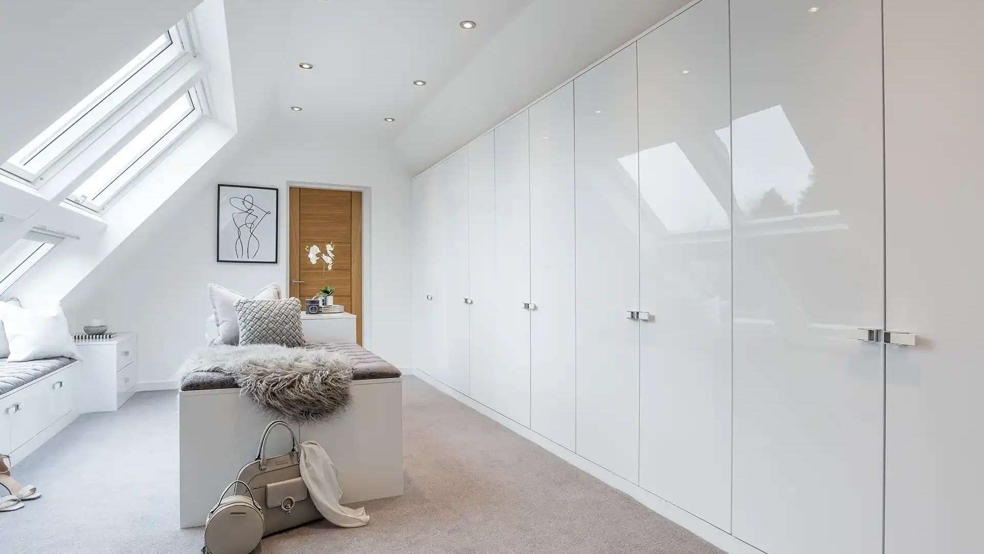 mẫu tủ quần áo acrylic đa cánh