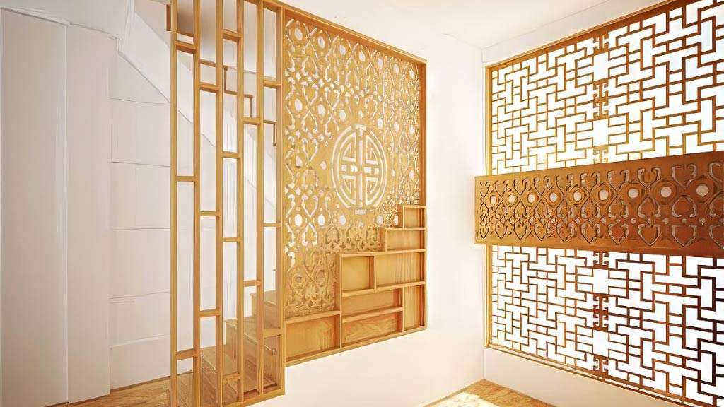 mẫu vách ngăn cầu thang họa tiết cầu kỳ
