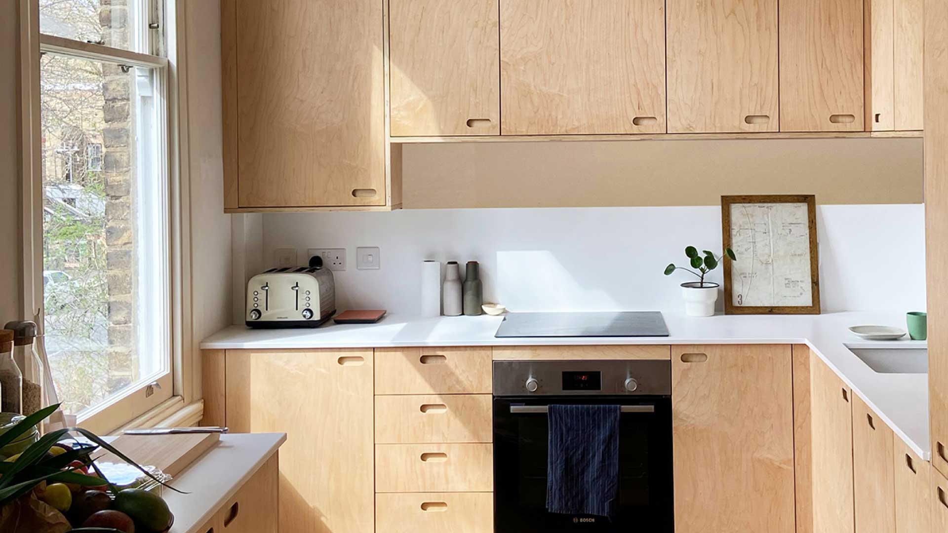 tủ bếp gỗ plywood phủ melamine