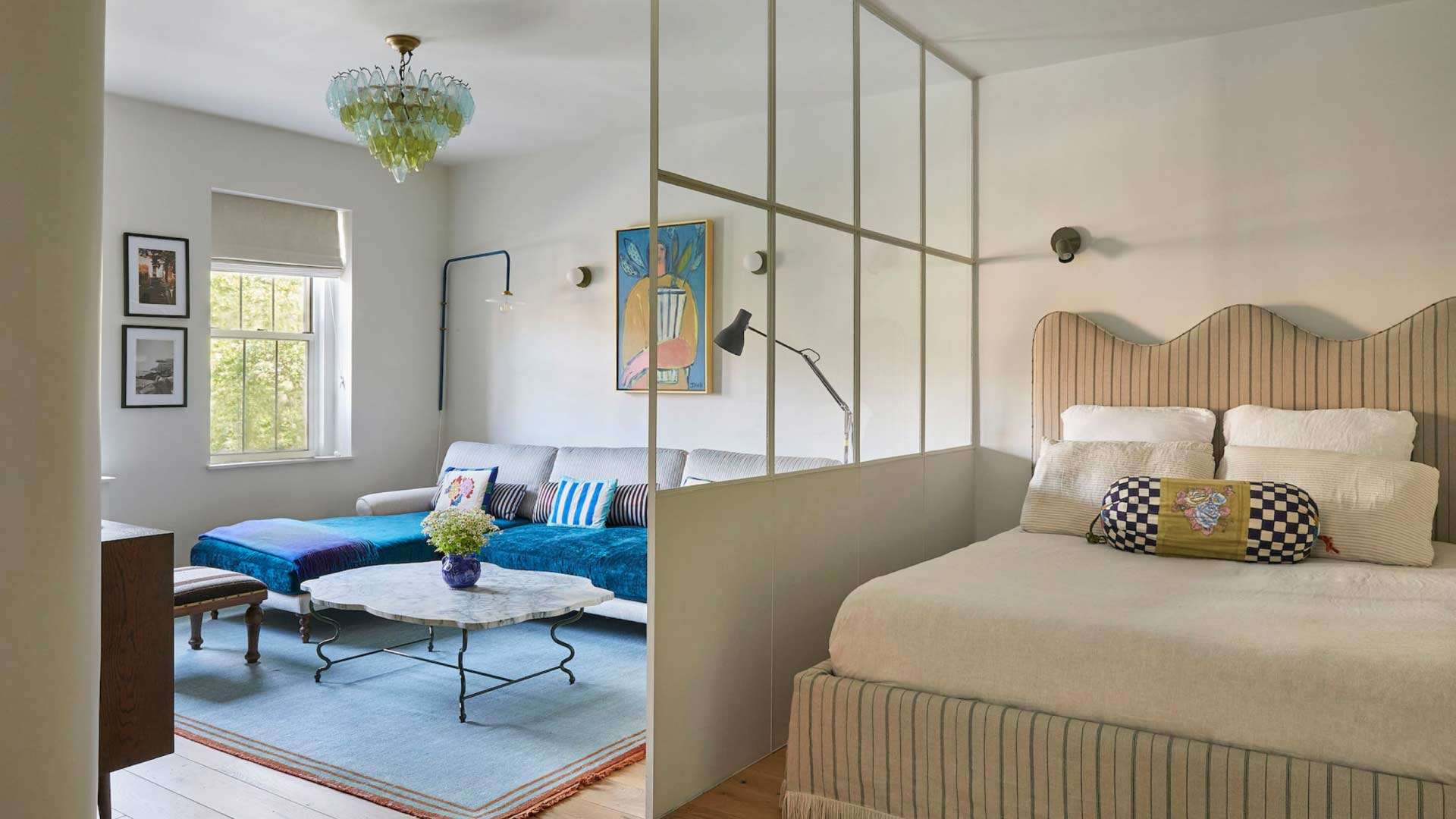 vách ngăn phòng khách và phòng ngủ