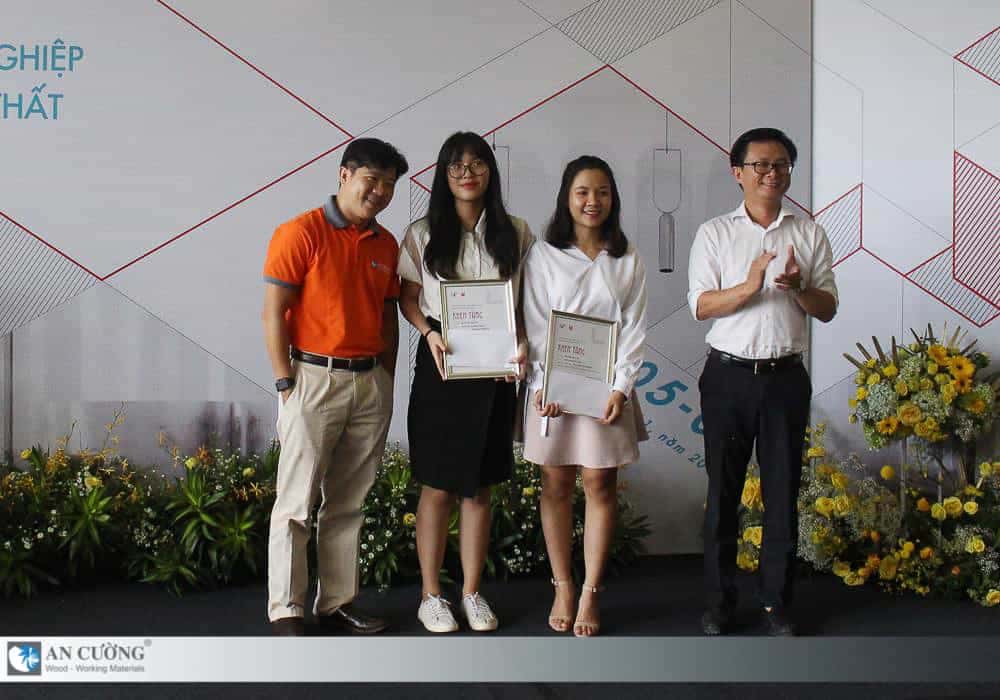 45417025189493 98438942424021 03669133777305 6o.jpg