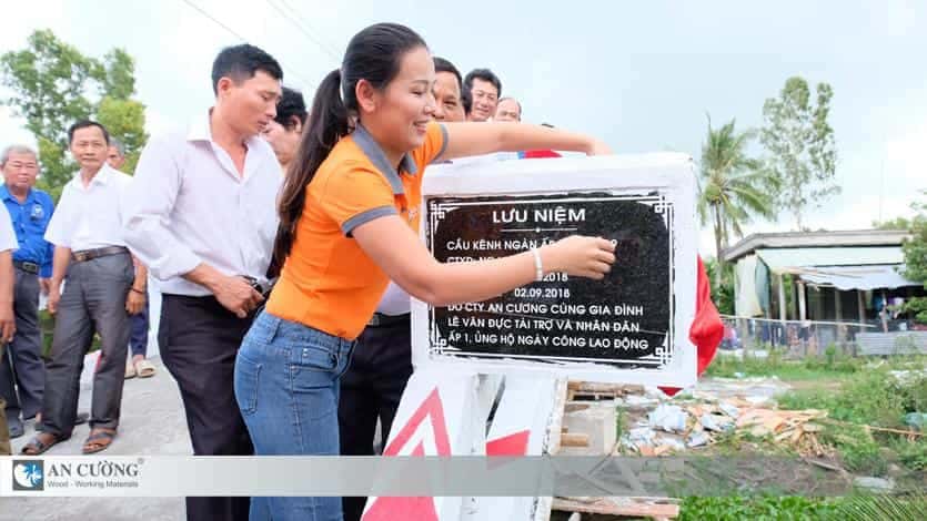 caae0aa446fca6 a2ffed.jpg