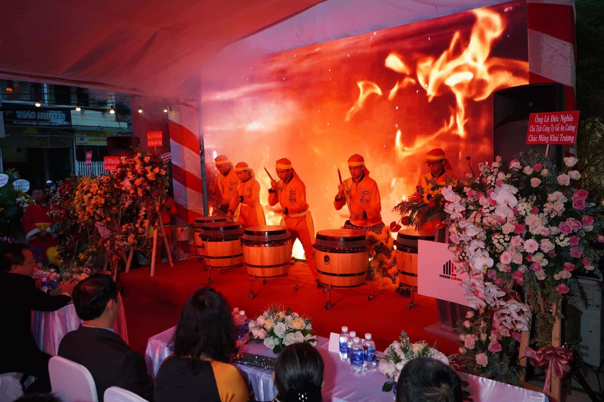 73364364263476 55365841788074 18367916690636 8o.jpg