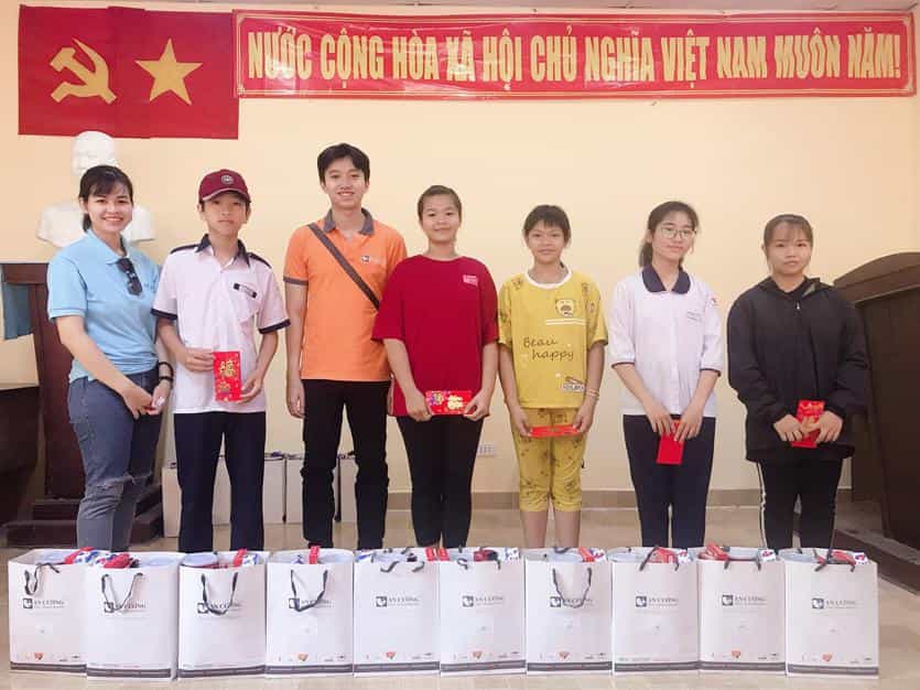 53fec9e596bb6e e537aa.jpg