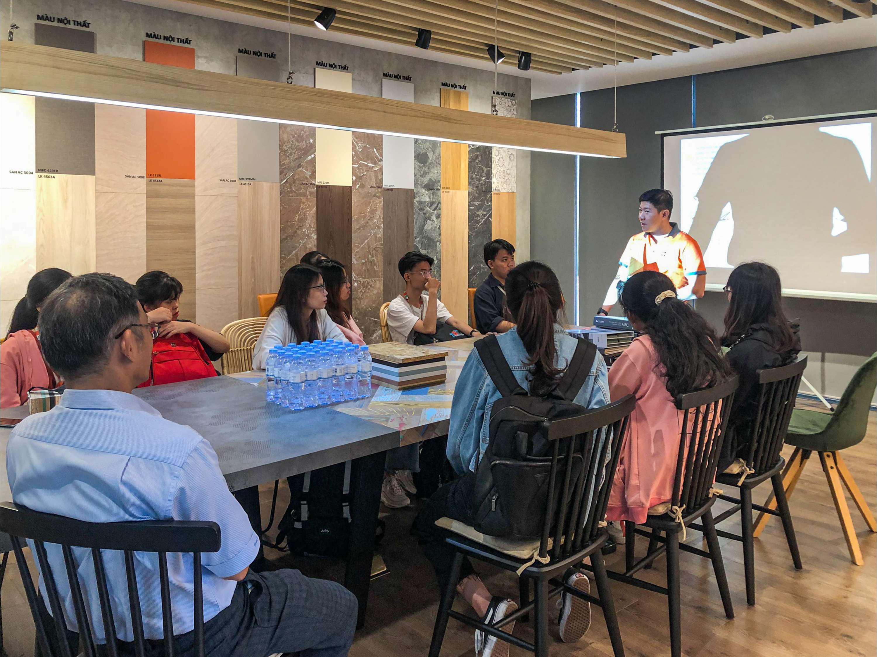 z2136916636888 19f1ac20744bd1 ce2c4d3d408ce8 b94e.jpg