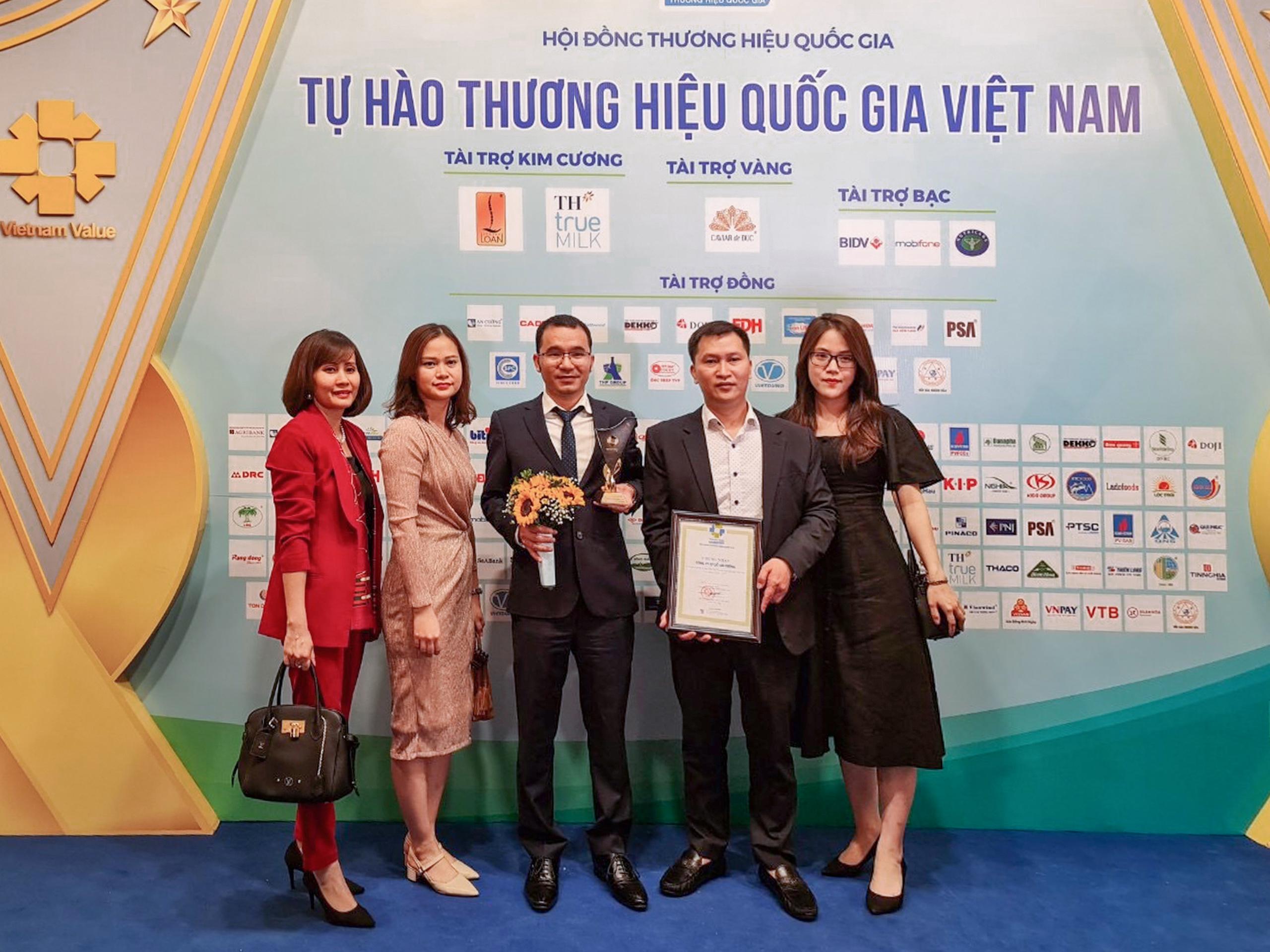 z2196834420143 1f3cb6099a8d8d 94deee6f6480a9 2874.jpg