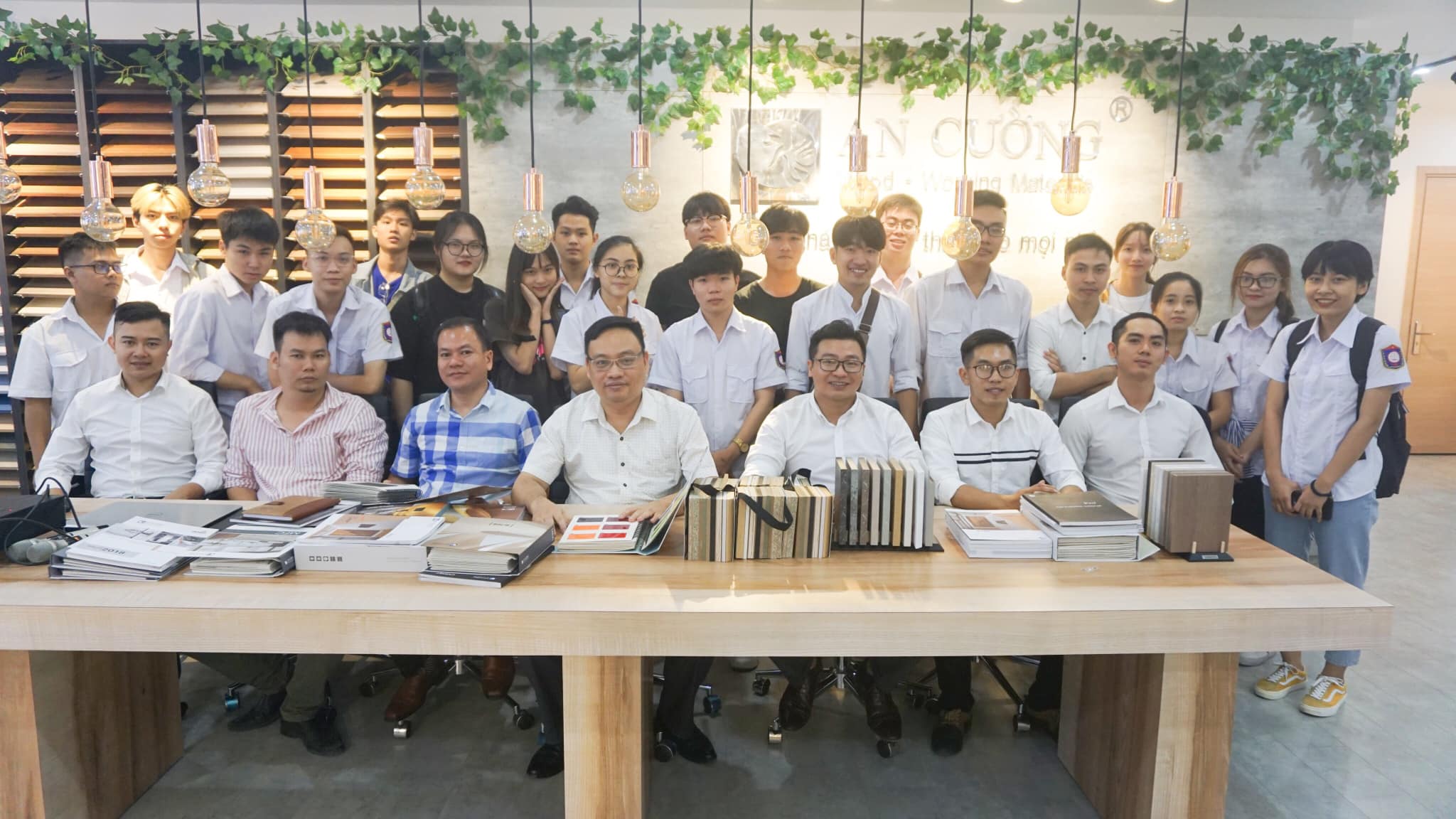 73273714264347 30757134248258 42437586734284 8n.jpg