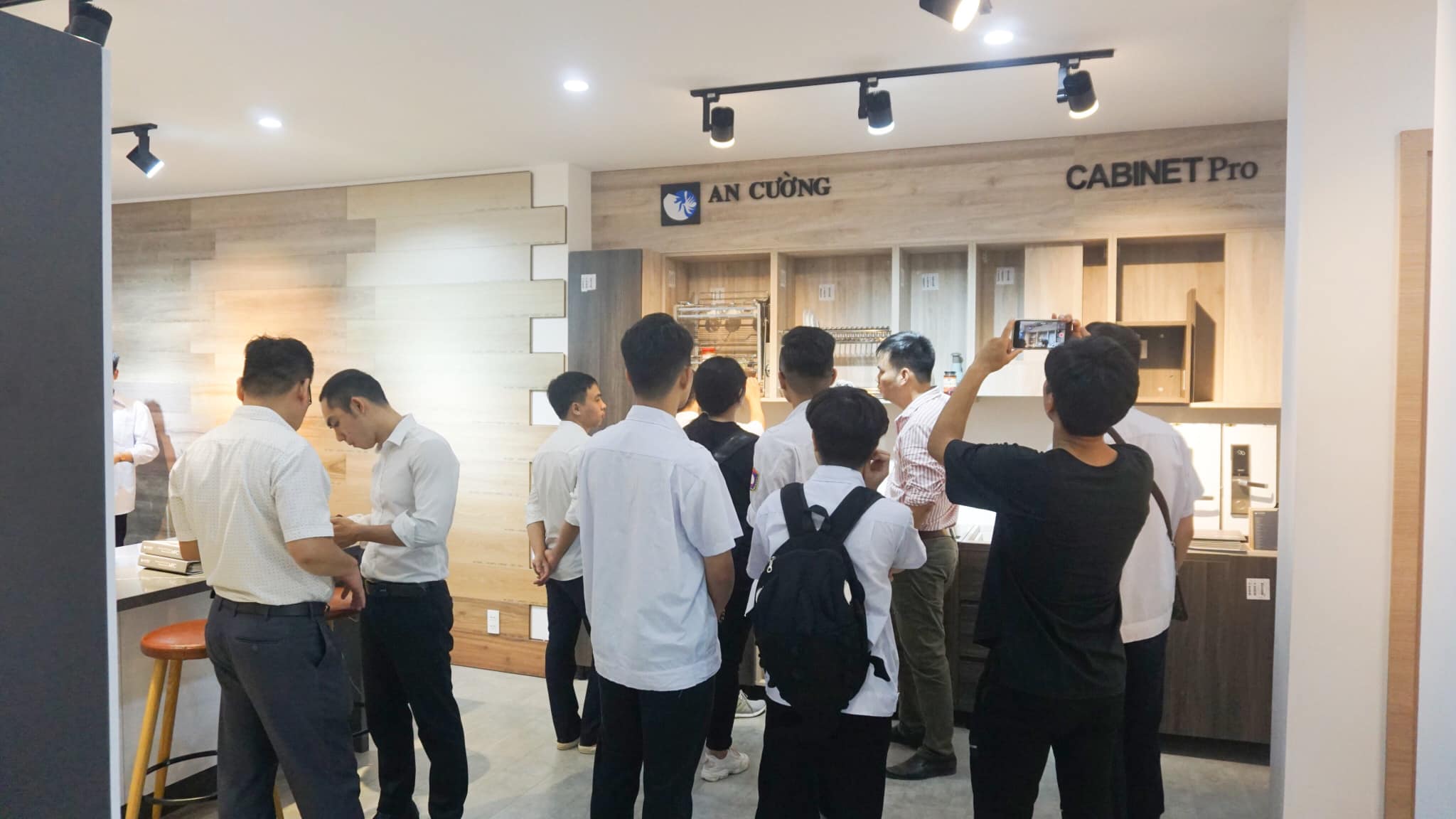 76189803264347 30990467559103 95900958448025 6n.jpg