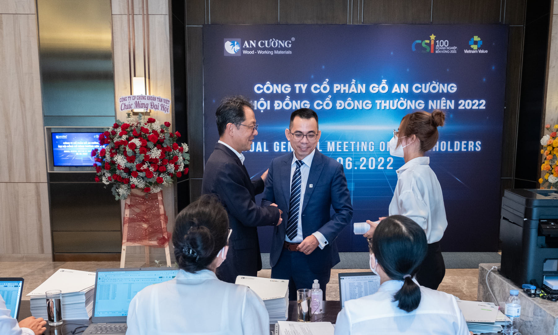 ancuong-dhcd-n ewworld-7-6-20 22-1.jpg