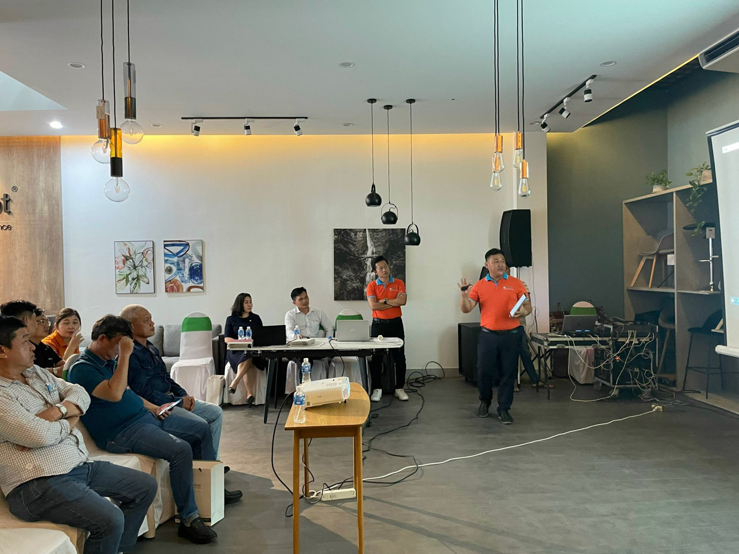 ancuong-anphat -phanthiet-9.j pg