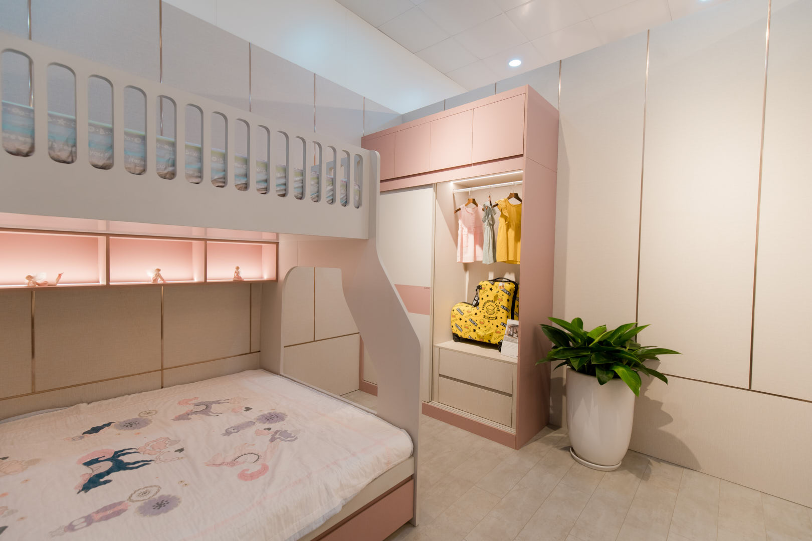 ancuong-baohan -showroom-0.jp g