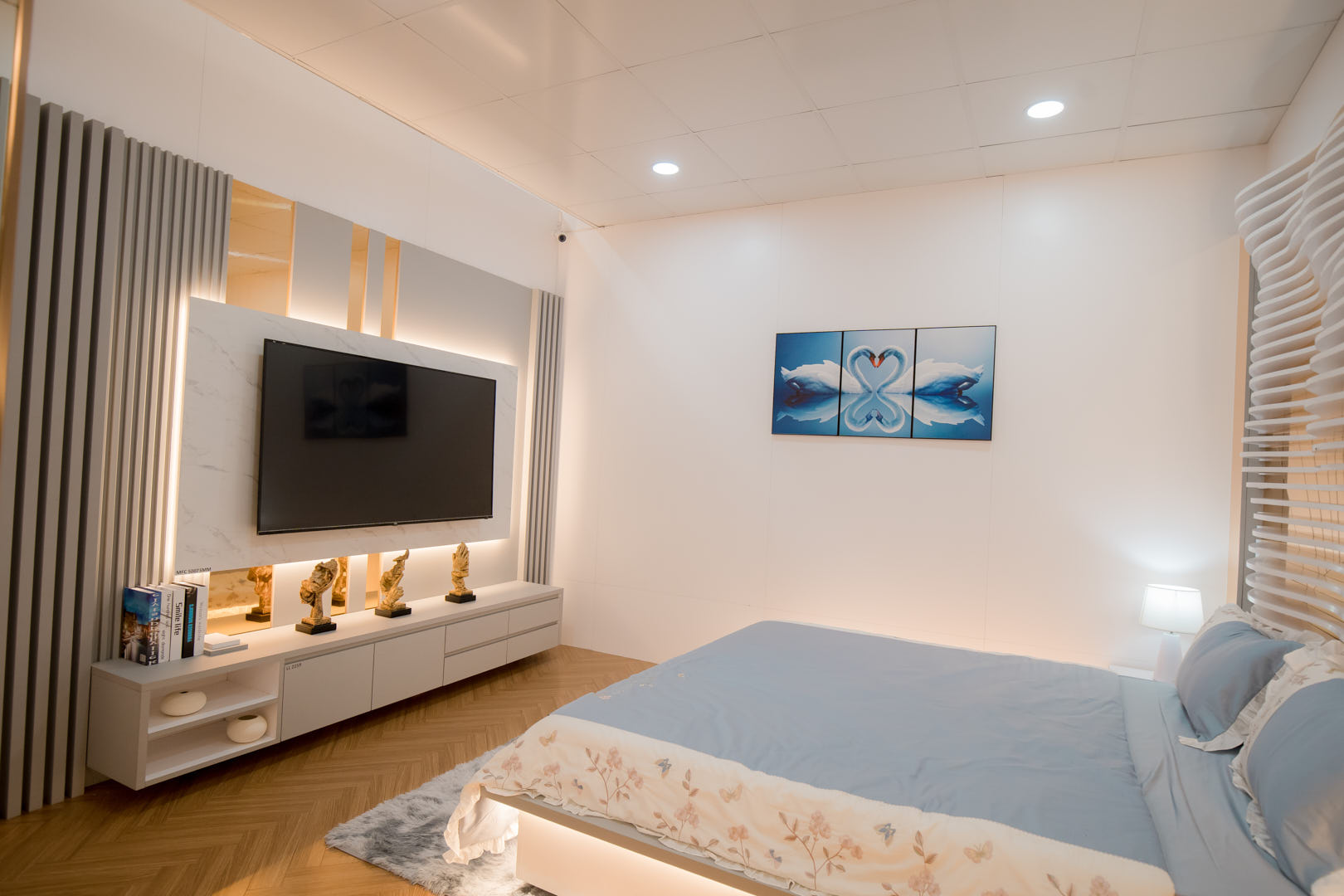 ancuong-baohan -showroom-0.jp g