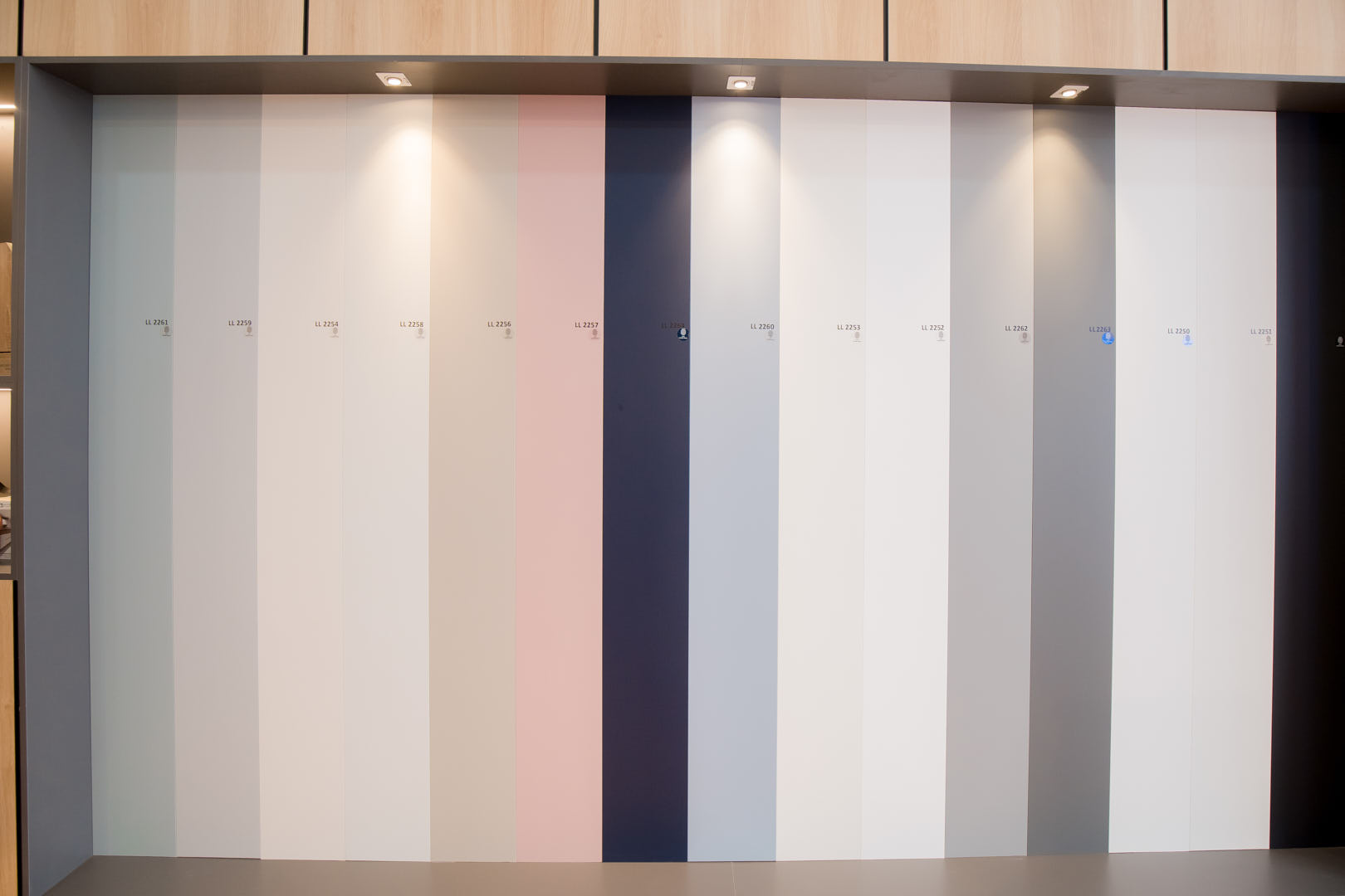 ancuong-baohan -showroom-0.jp g