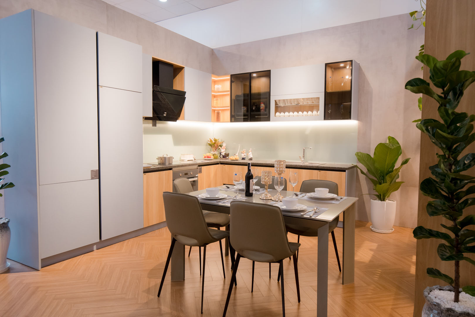 ancuong-baohan -showroom-0.jp g