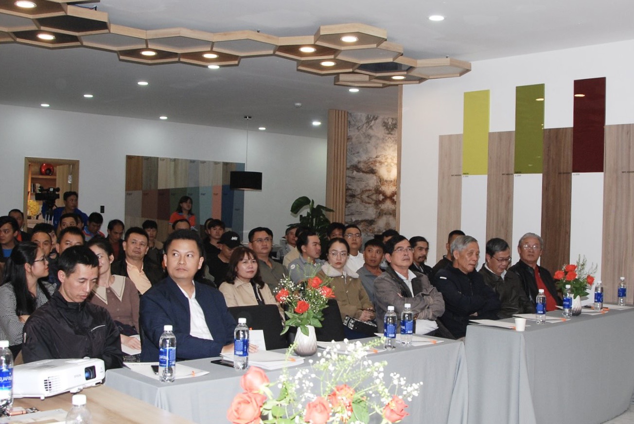 z3766774836350 b382c3899fc16d 0aa2e25e4cbebd 86d6.jpg