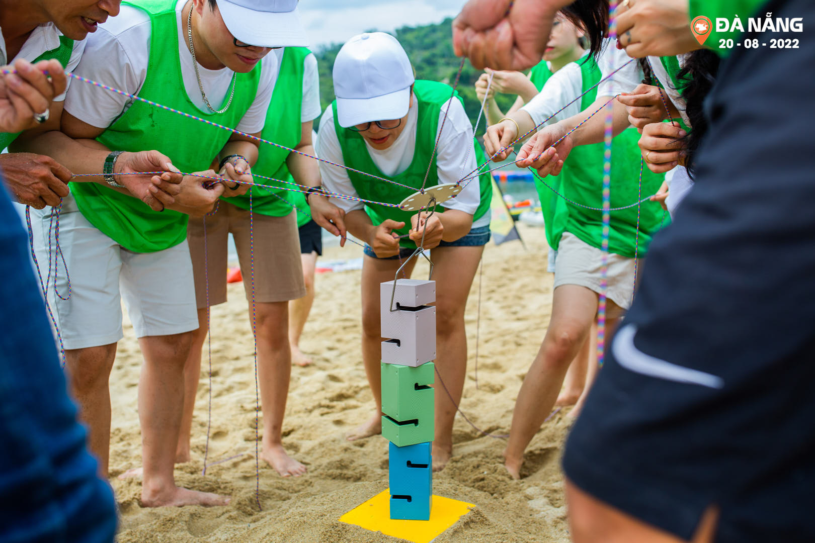 ancuong-nhvn20 22-trung-18.jp g