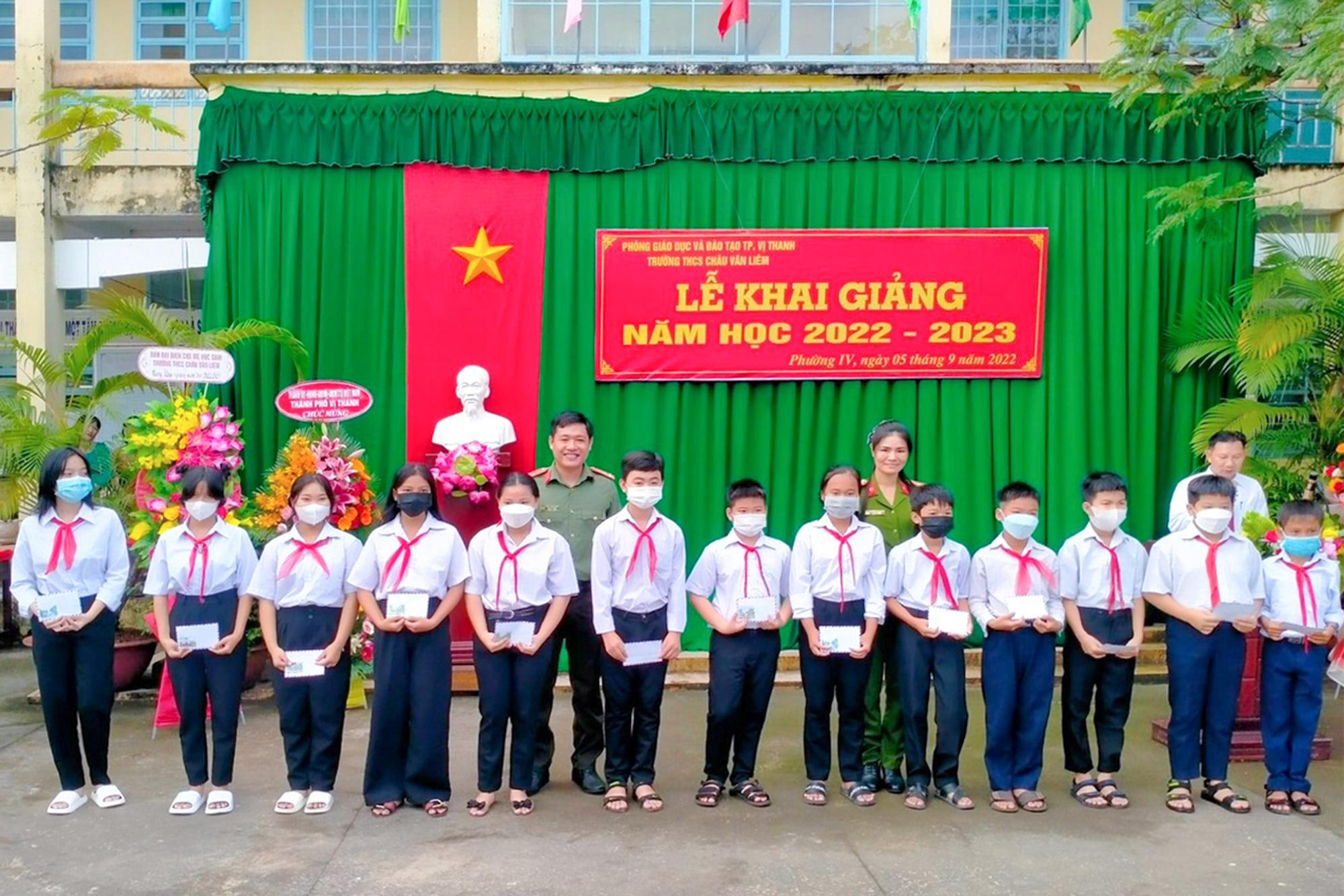 ancuong-tuthie ncamau-0.jpg