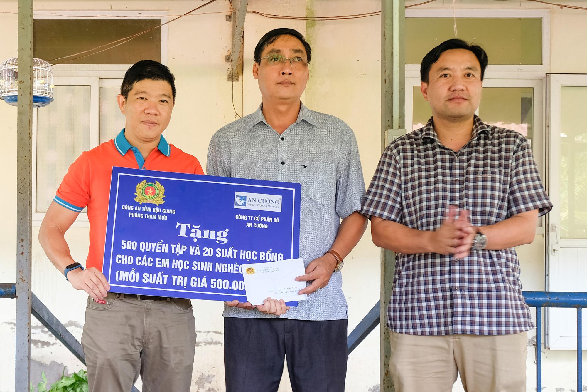 ancuong-tuthie ncamau-1.jpg