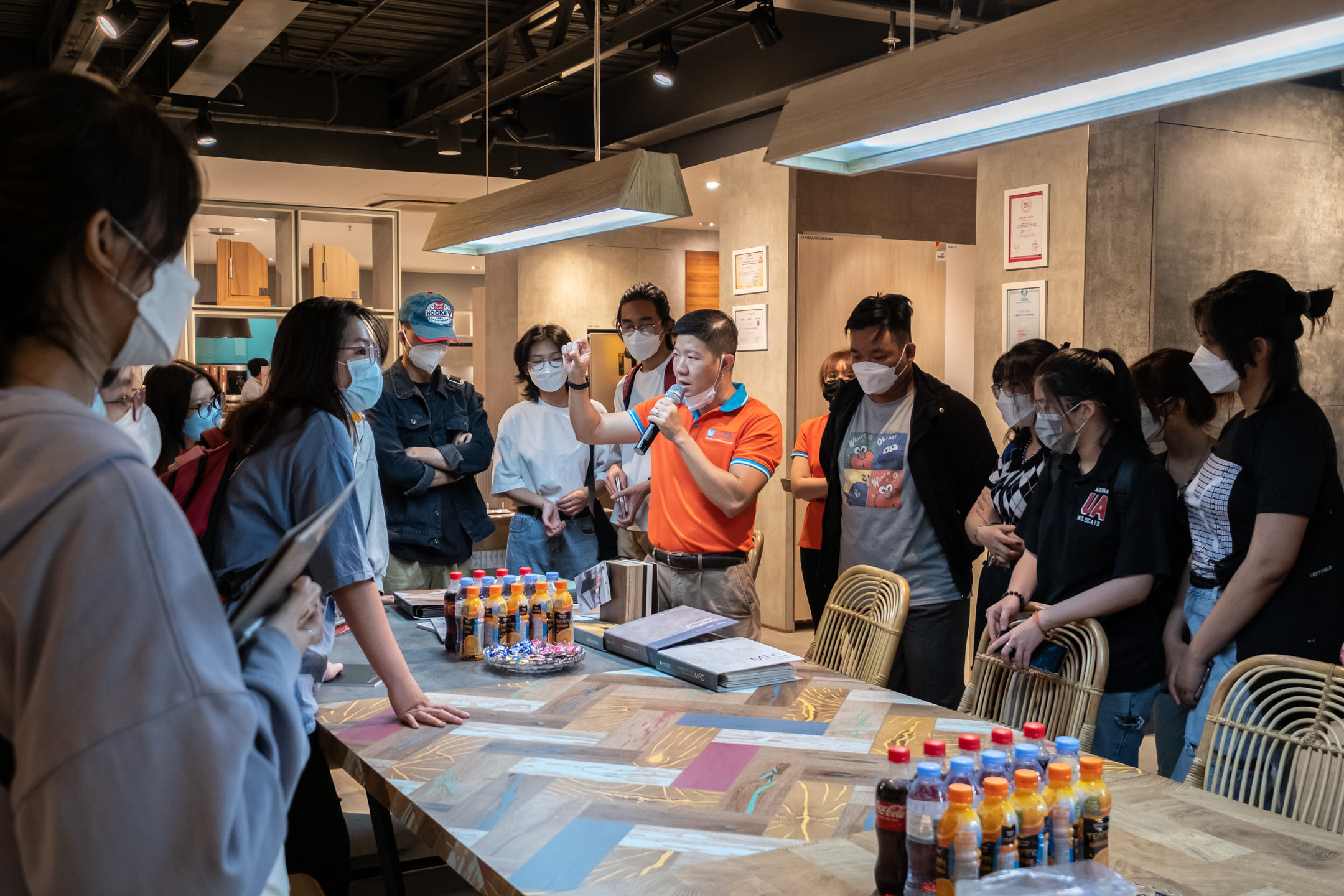 ancuong-vanlan g-3.jpg