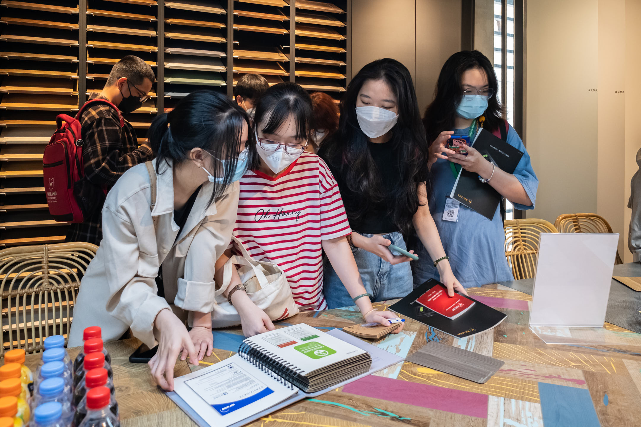 ancuong-vanlan g-7.jpg