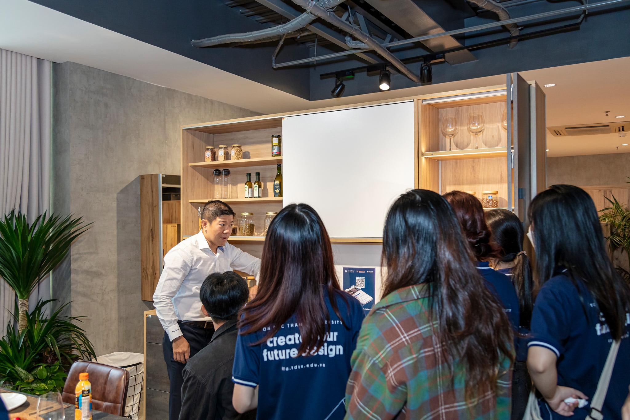 ancuong-tonduc thang-showroom -16.jpg