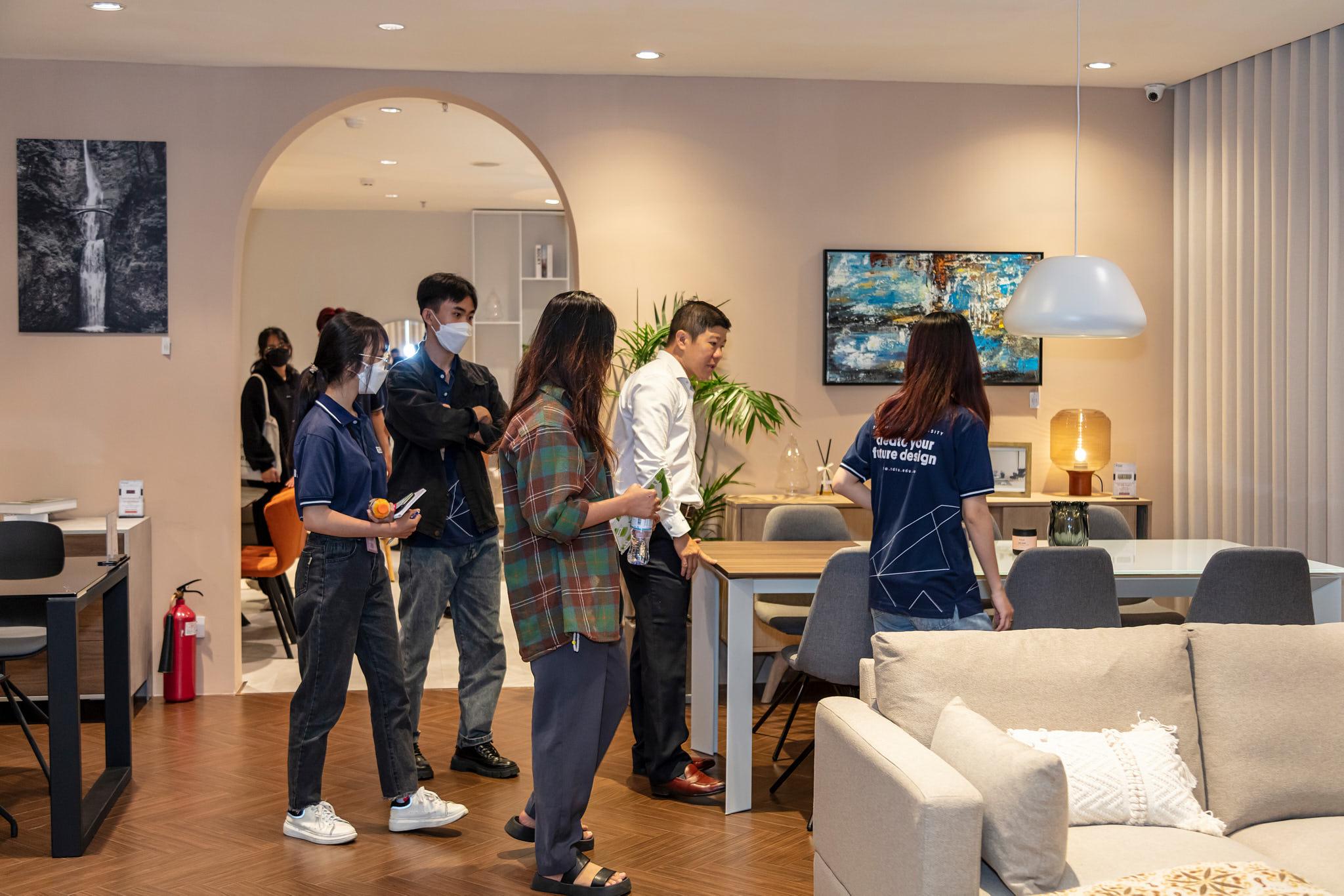 ancuong-tonduc thang-showroom -20.jpg