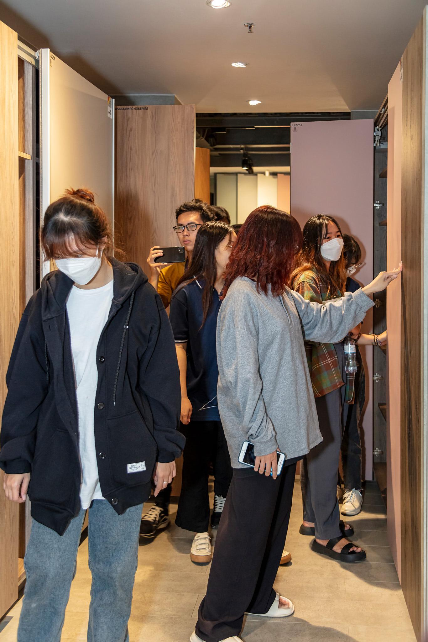 ancuong-tonduc thang-showroom -8.jpg