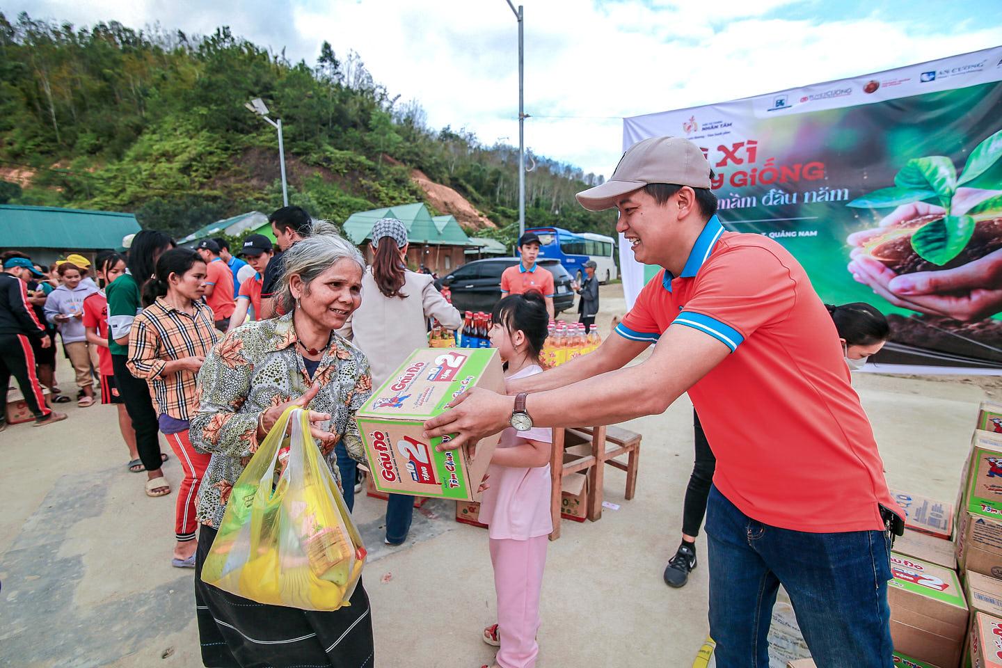 ancuong-tuthie nQuangNam-14.jp g