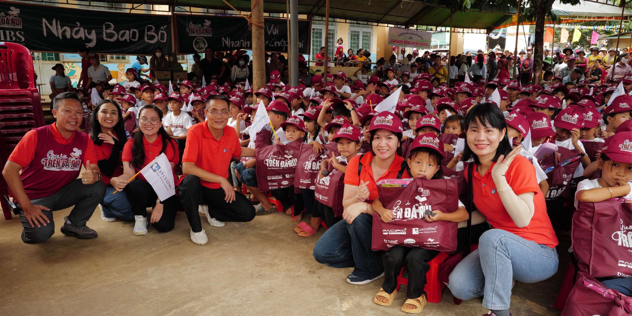 le-trao-tang-thu-vien-2030-ancuong-01