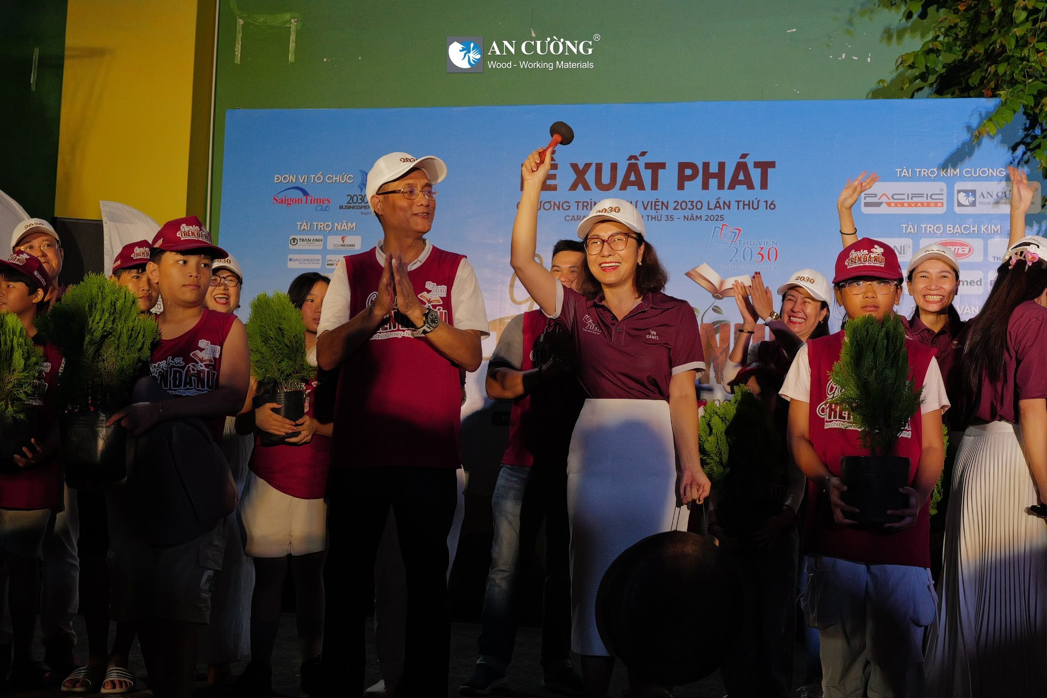 le-trao-tang-thu-vien-2030-ancuong-08