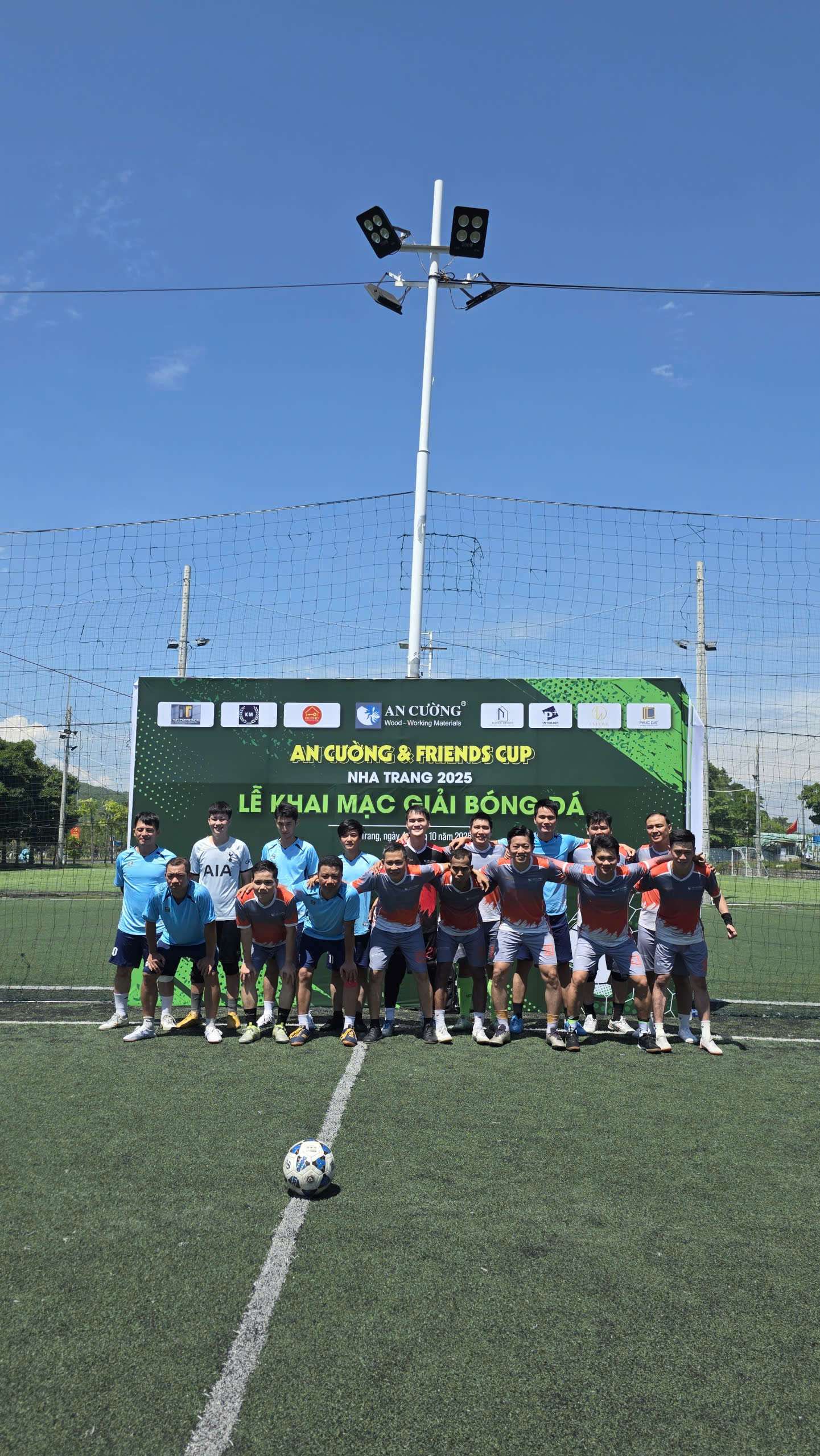 hinh-bong-da-nha-trang-ancuong-09.jpg