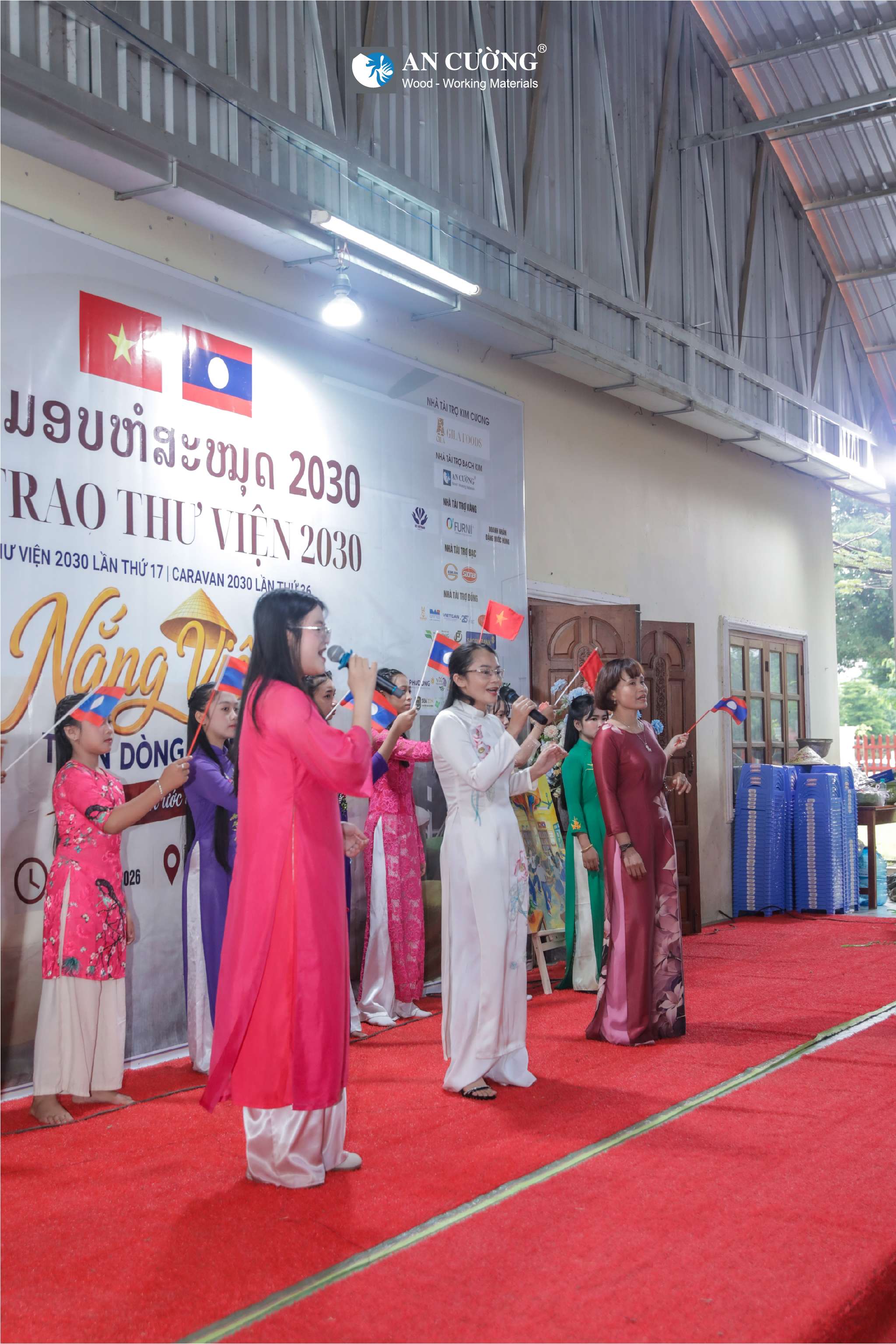 caravan-lao-ancuong-05.jpg
