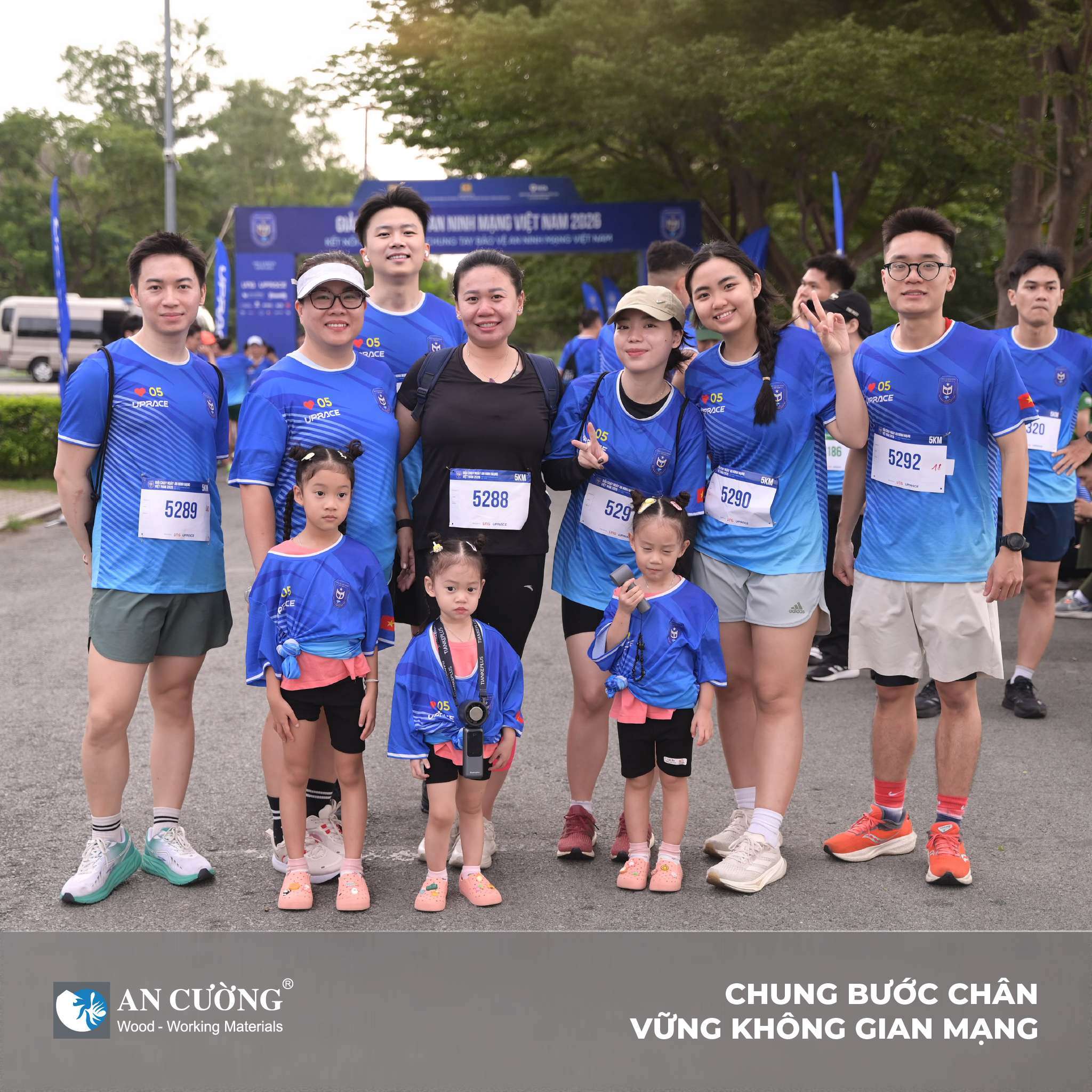 giai-chay-huong-ung-ngay-an-ninh-mang-02.jpg